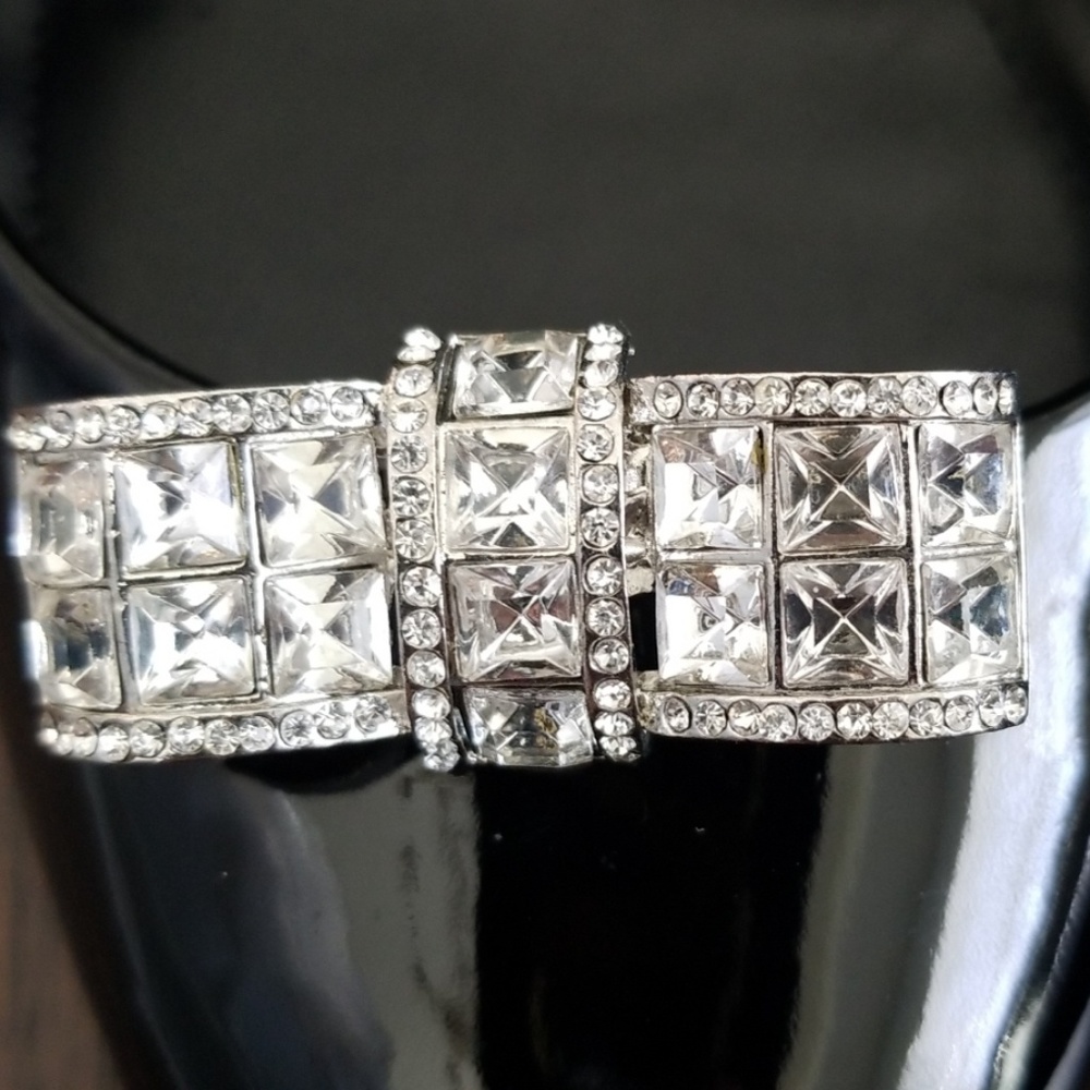 💫Sparkle Bow Shoe Clips💫